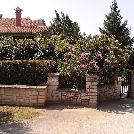 Apartment Slavica Vrvari Porec Exterior photo