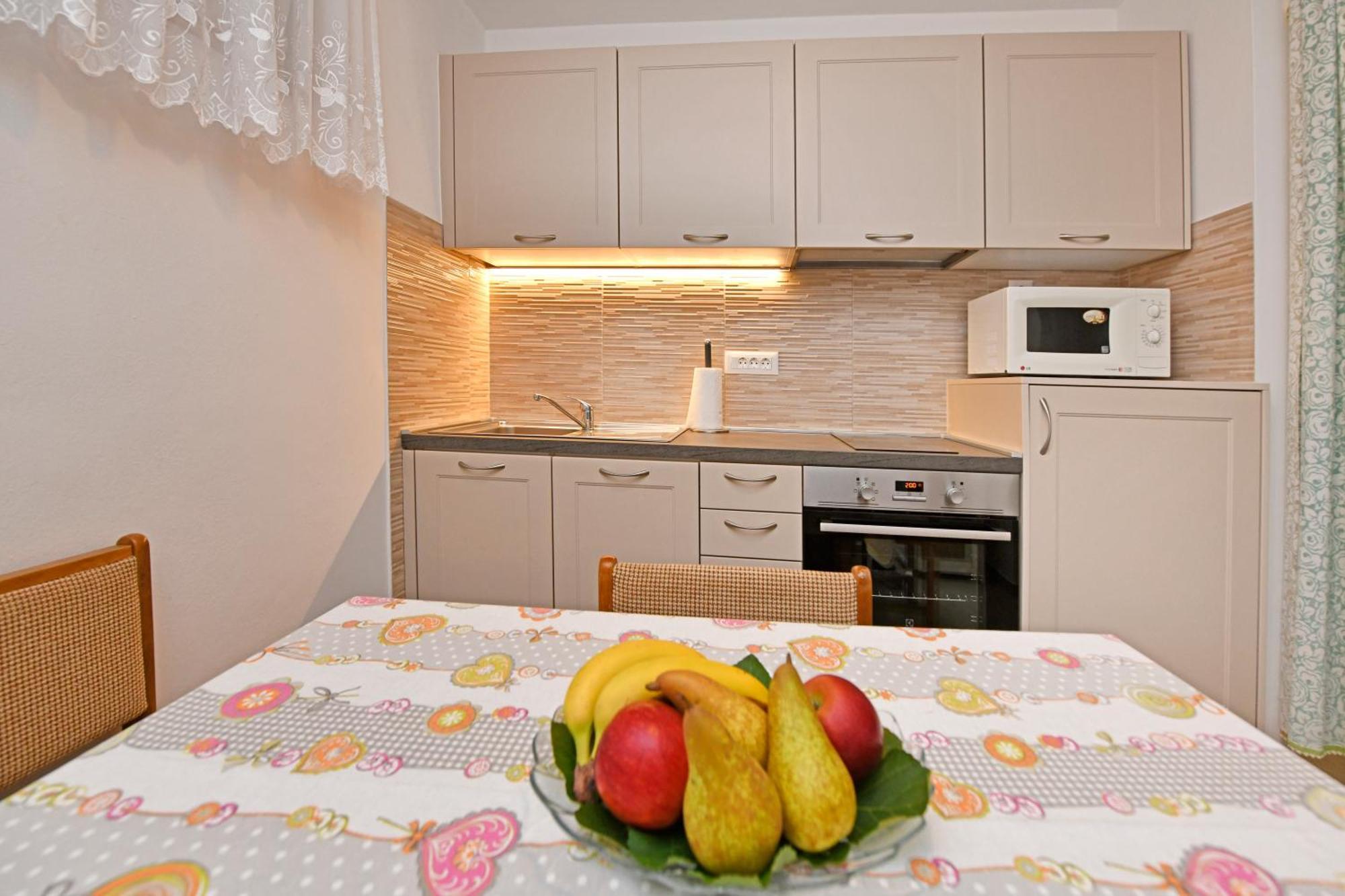Apartment Slavica Vrvari Porec Room photo