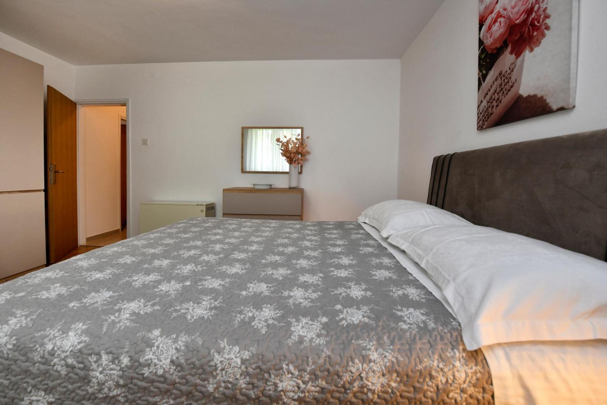 Apartment Slavica Vrvari Porec Room photo