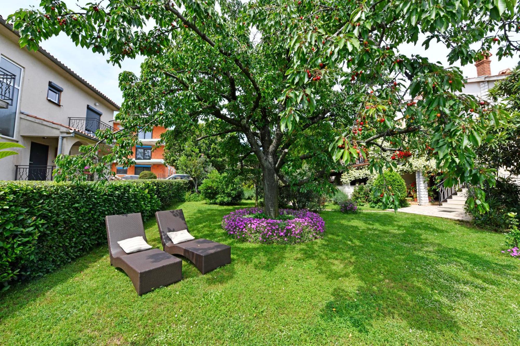 Apartment Slavica Vrvari Porec Exterior photo